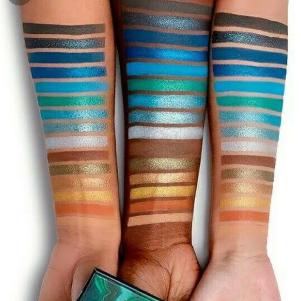 Hipdot Cenote Eyeshadow Palette - Picture 6 of 6